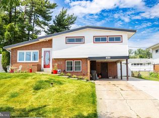 7416 Campfield Rd, Pikesville, MD 21208