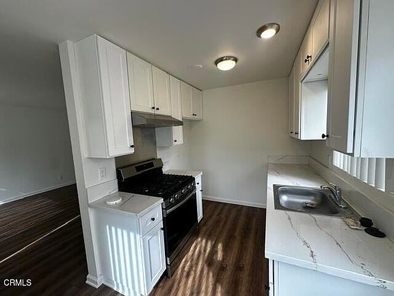 3rd image of 137 De Anza Dr
