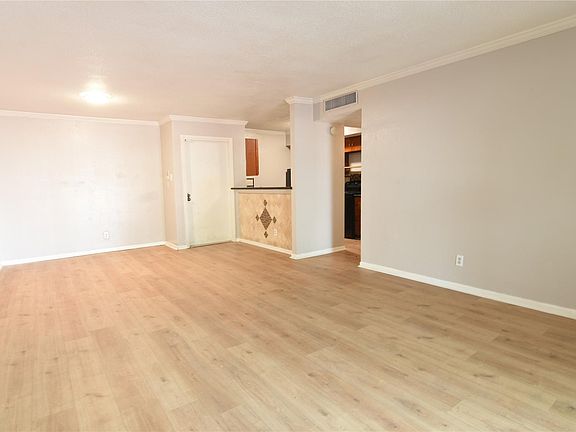 2nd image of 10110 Forum West Dr APT 628