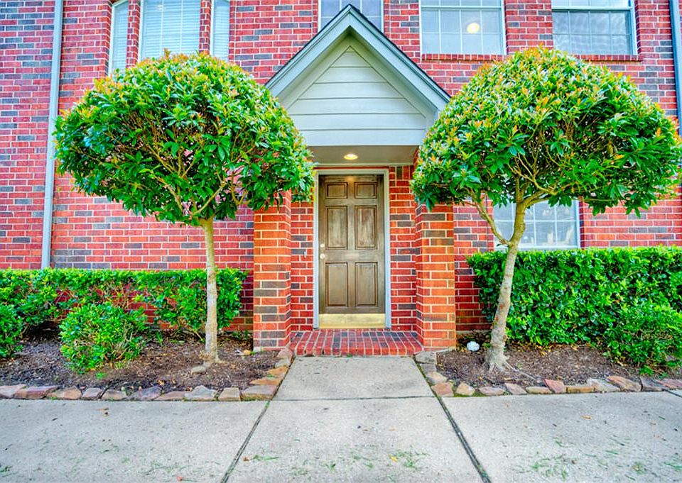 1st image of 1235 El Camino Village Dr