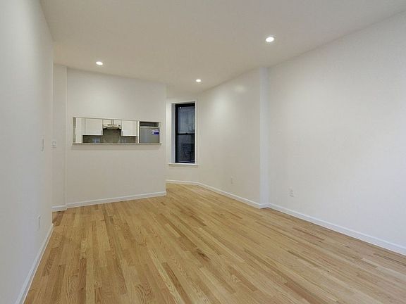 2nd image of 192 6th Ave APT 4F
