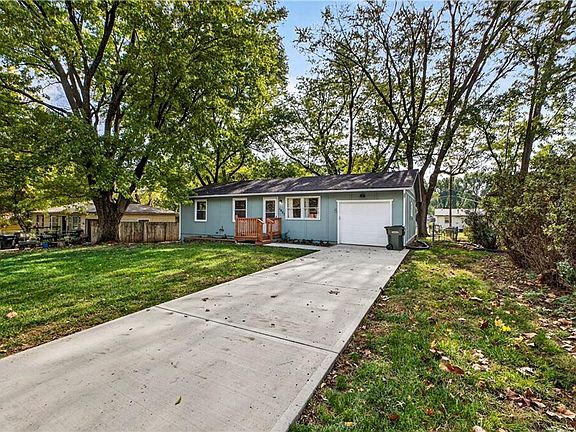 2nd image of 1927 Pottawatomie St