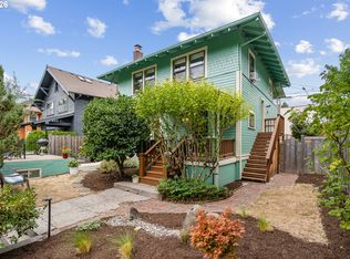 3025 NE Weidler St, Portland, OR 97232