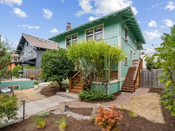 3025 NE Weidler St, Portland, OR 97232