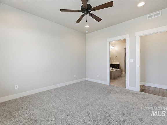 5th image of 2195 E Hidcote St