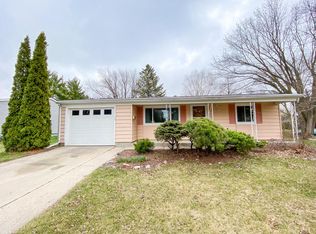 221 17th Ave S, Brookings, SD 57006