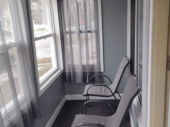 5th image of 605 E Jane St