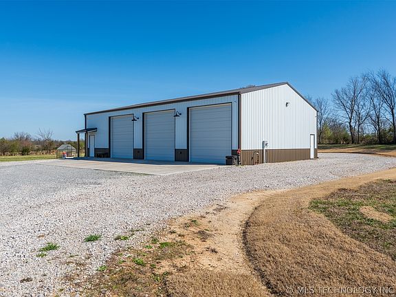 2nd image of 9195 E 580th Rd