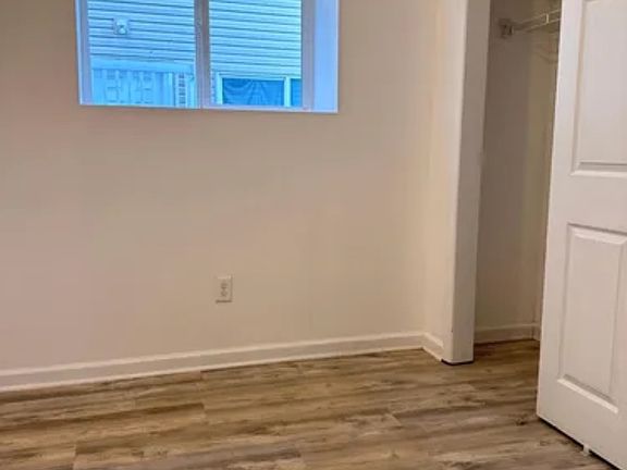 3rd image of 24 Edgeview Ln Floor 1