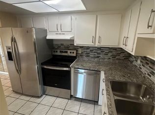3704 Broadway APT 221, Fort Myers, FL 33901