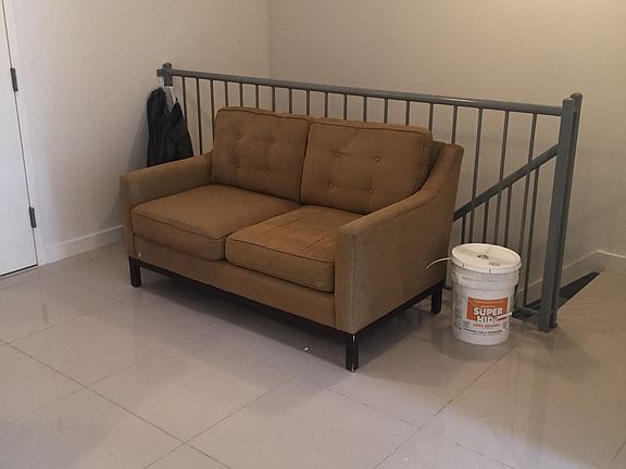 4th image of 415 Gates Ave APT 1R