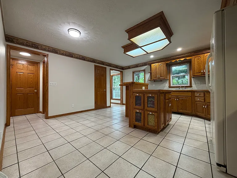 6422 Edison St NE — Photo 15
