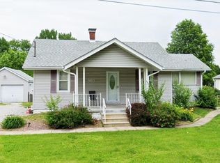 9169 Forest Dr, Fairview Heights, IL 62208