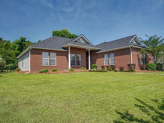 4th image of 2277 Upland Way