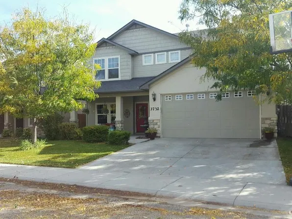 3732 N Buckstone Ave, Meridian, ID 83646