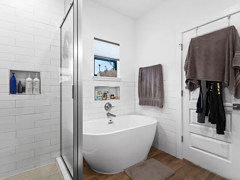 918 N Olive St — Photo 10
