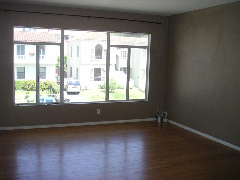 2nd image of 1027 S Corning St #4