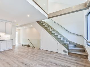 180 Broadview Ave #2, Toronto, ON M4M 2G5