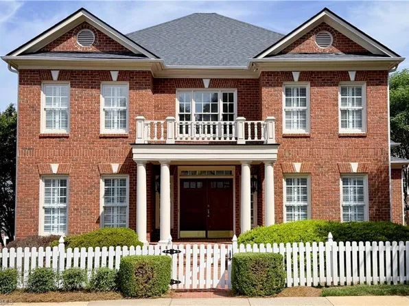19 Thimbleberry Sq, Greensboro, NC 27455