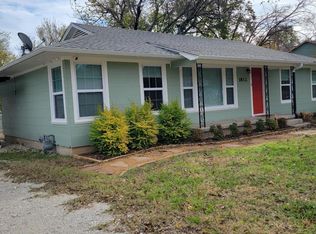 1812 N Culberson St, Gainesville, TX 76240