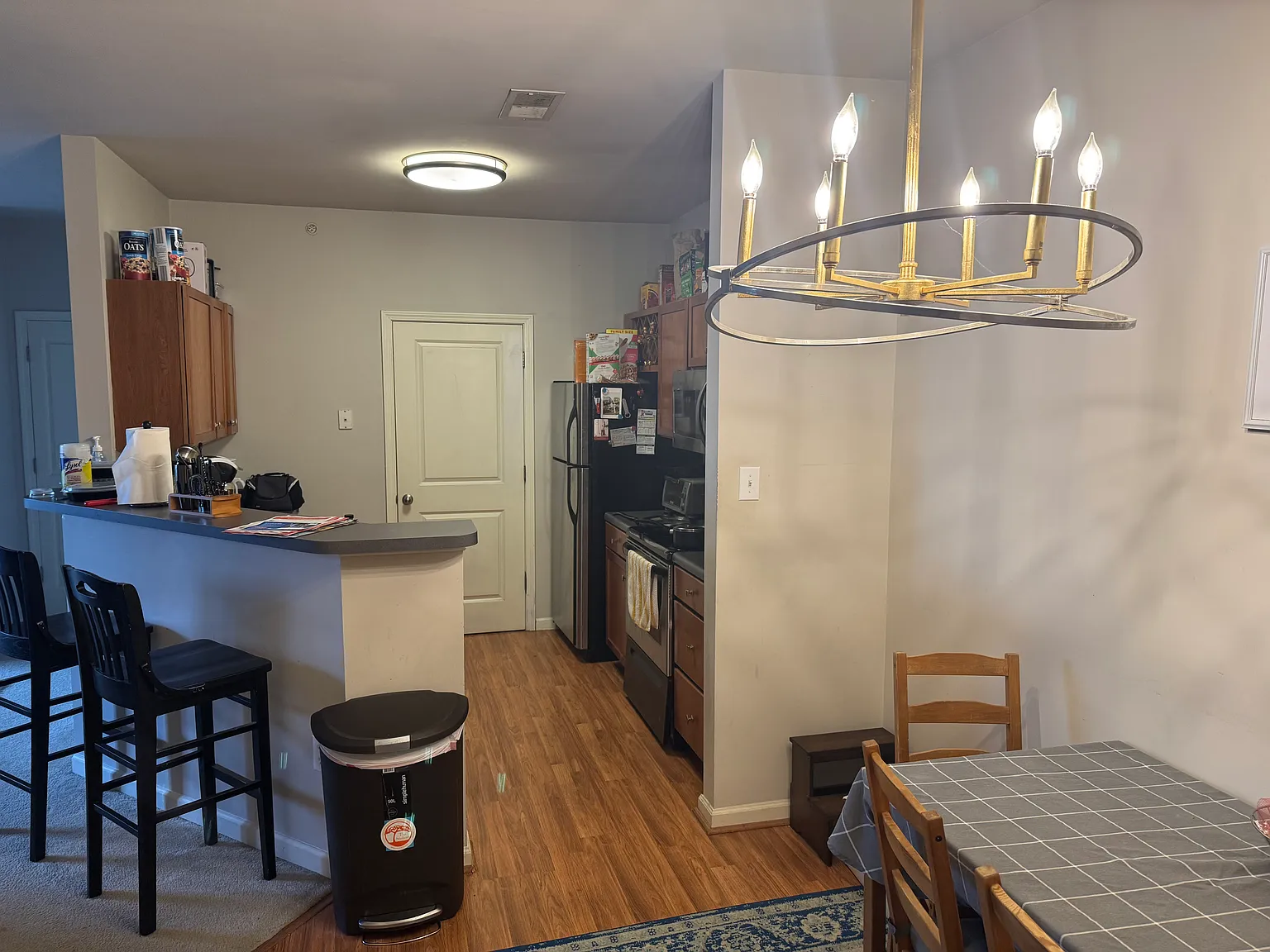 2 bed, 1116 sqft, $2,600 — Photo 2