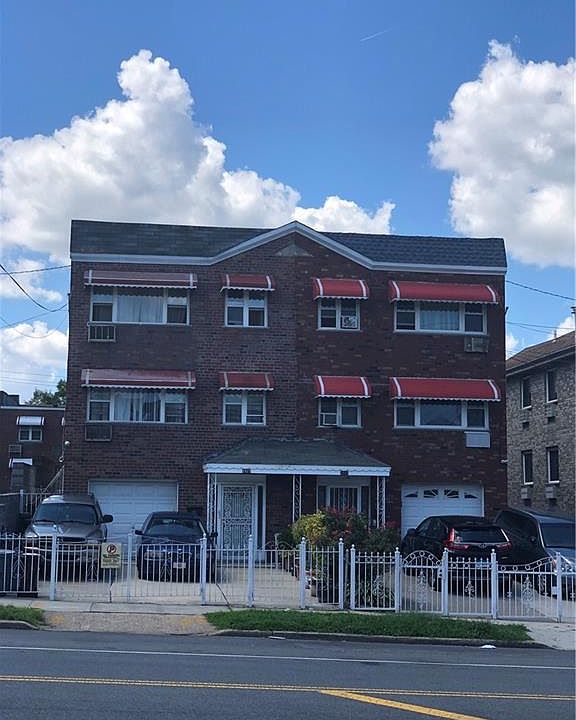 1st image of 2929 Laconia Ave