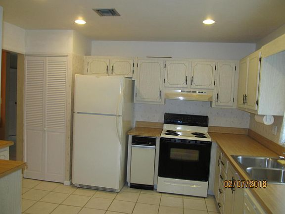 5th image of 1222 S Lakes End Dr #0
