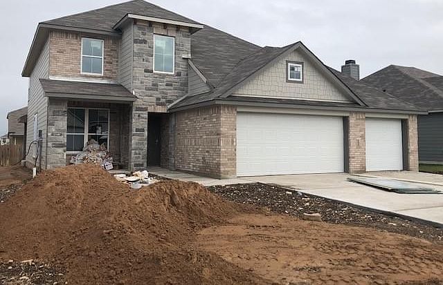 1st image of 2904 Gilchrist Dr