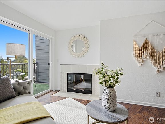 3rd image of 3045 20th Avenue W #403