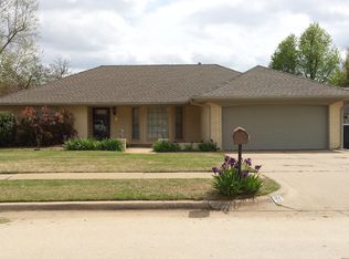 22 SW 97th St, Oklahoma City, OK 73139