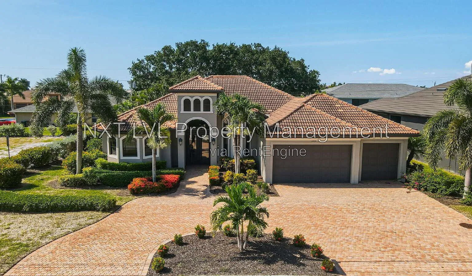 3 bed, 2.0 bath, 2333 sqft, $4,195 — Photo 1