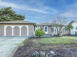 1050 Barstow Ave, Eugene, OR 97404