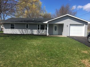 6417 Buell Dr, Lockport, NY 14094