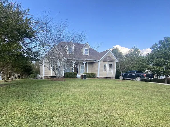 44 Auburn Dr, La Fayette, GA 30728