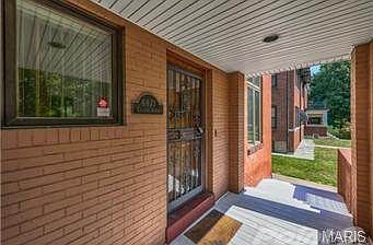 4th image of 4471 Laclede Ave