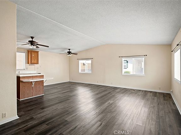 3rd image of 2140 Mentone Blvd Space 152