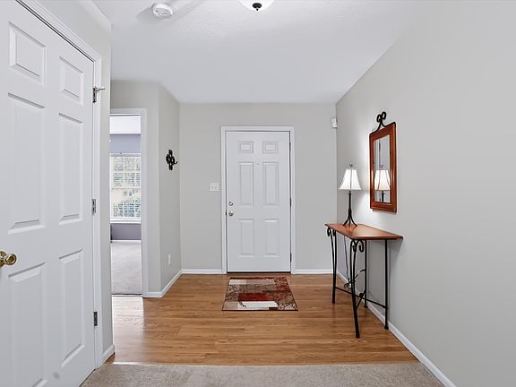 5th image of 8546 Smithfield Ln