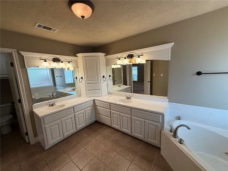 413 Cold Spring Dr — Photo 12