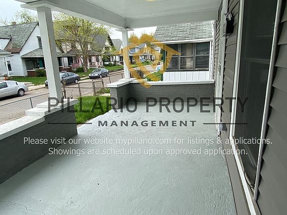 3rd image of 3509 N Kenwood Ave
