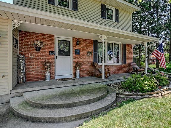 4th image of 209 Bentwood Dr