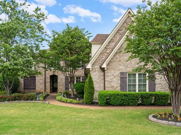 10220 Herons Ridge Dr, Lakeland, TN 38002