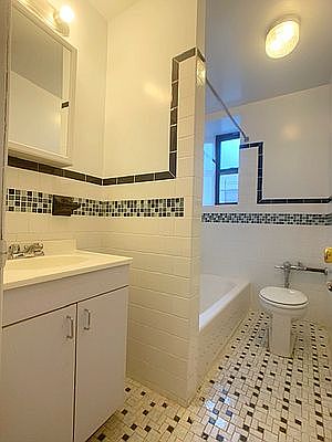 3rd image of 150 E 19th St APT 2A