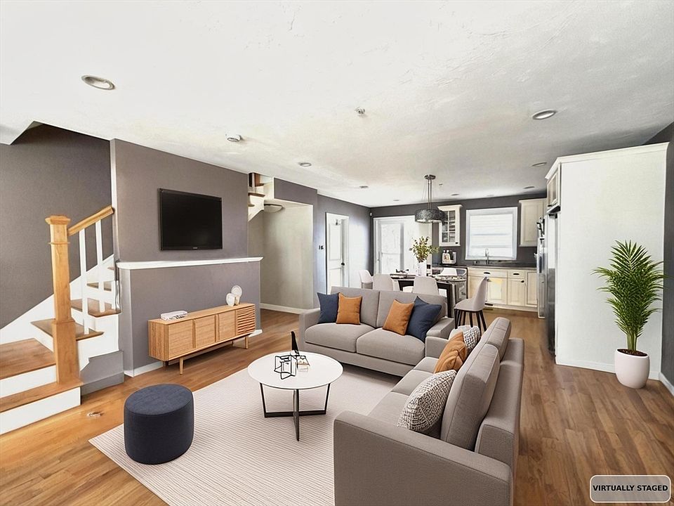 1st image of 9 Park St Unit 4