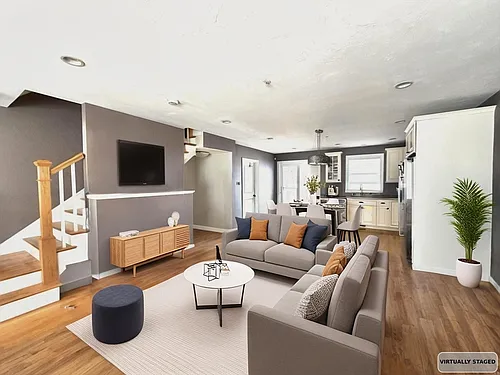 9 Park St #4 Photo 1