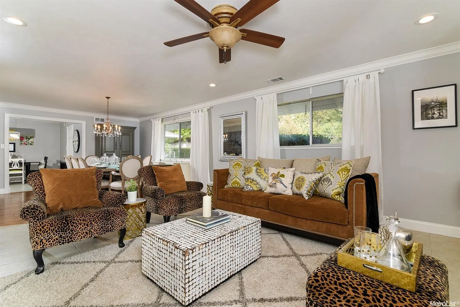 5424 Bentley Way photo 1