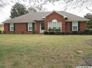 16130 W Glenn Valley Dr, Athens, AL 35611