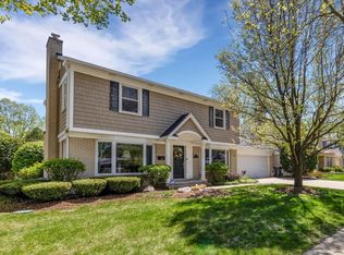 801 S Walnut Ave, Arlington Heights, IL 60005