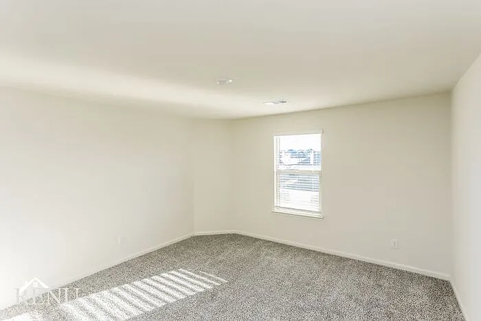 308 Micah Ln — Photo 16