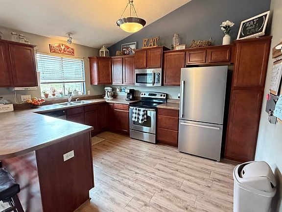 4th image of 4617 N 175th Ave