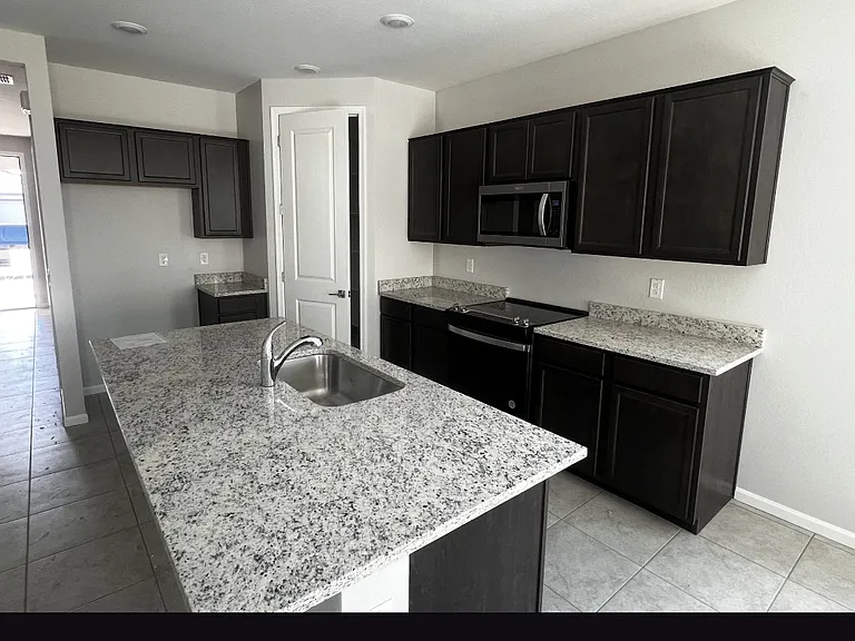 24558 W Hilton Ave — Photo 4